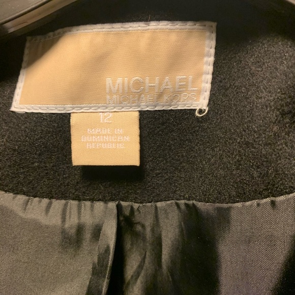 Coat - Picture 4 of 8